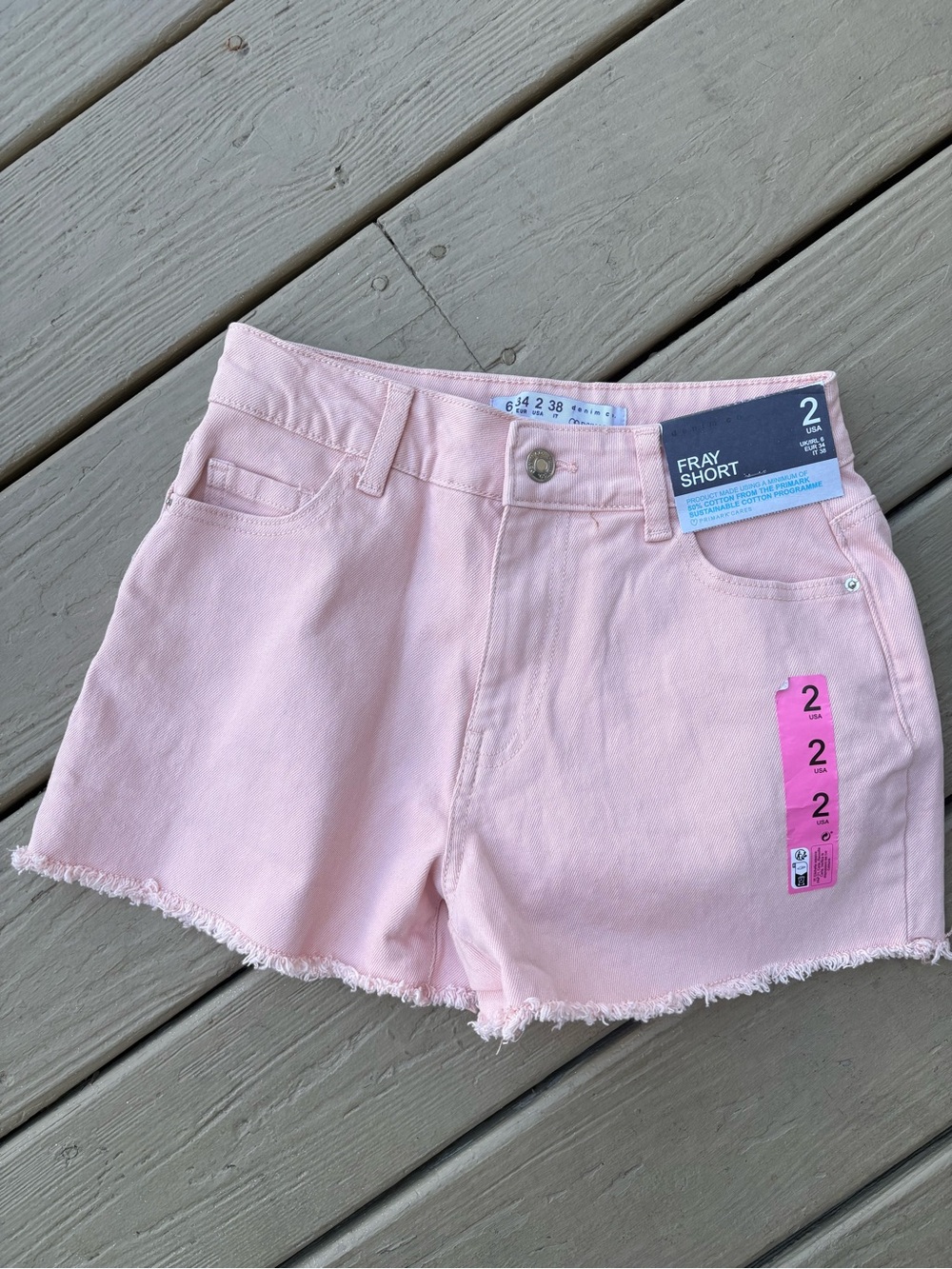 NWT DENIM COMPABY Pastel Pink Frayed-Hem Denim Shorts, Size: 2